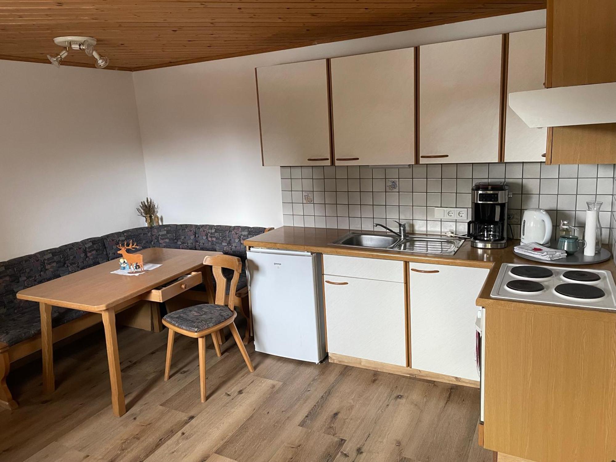 Ferienwohnung In Ruhiger Lage In Бишофсхофен Екстериор снимка